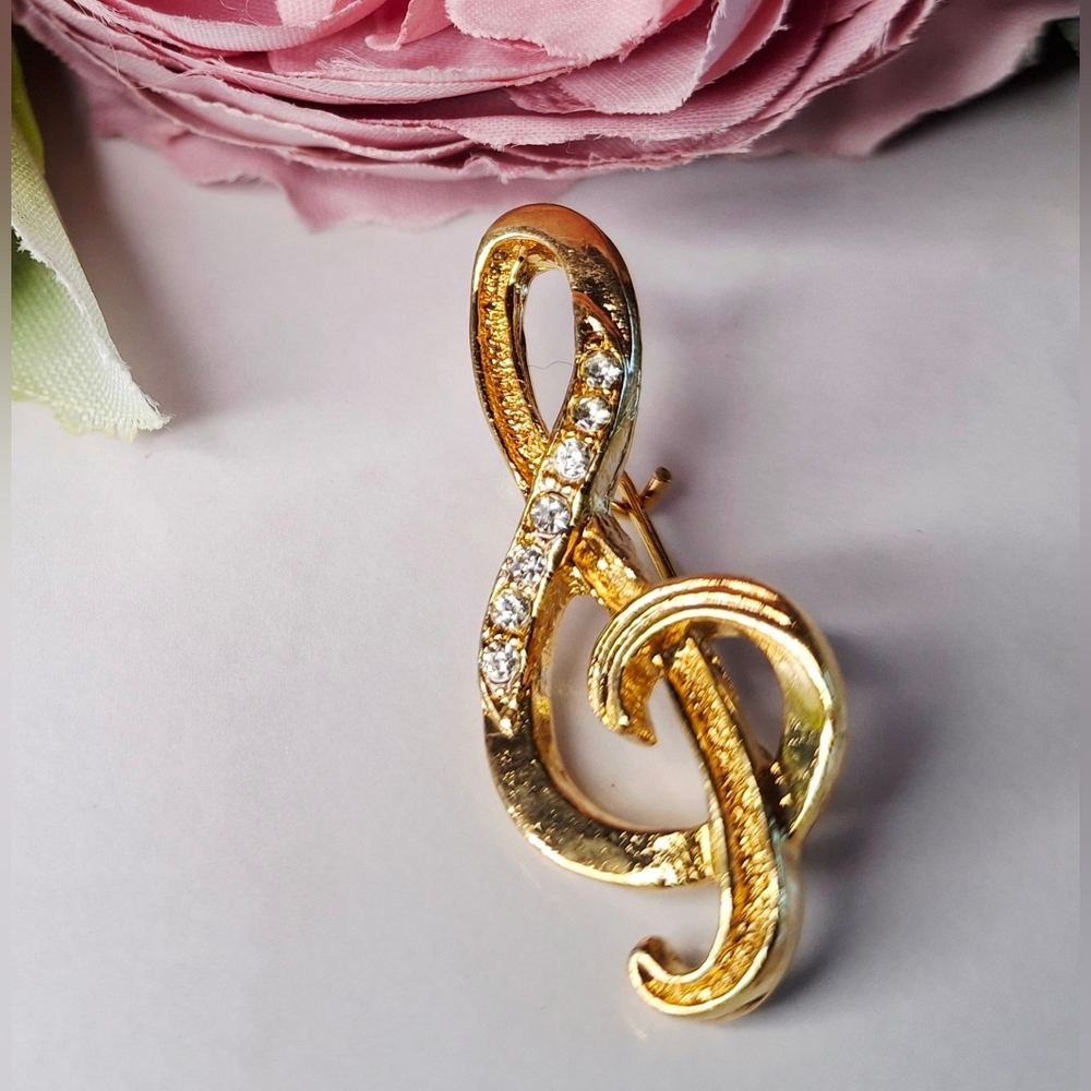 Vintage 80s ✨️🎼Gold Treble Clef Brooch